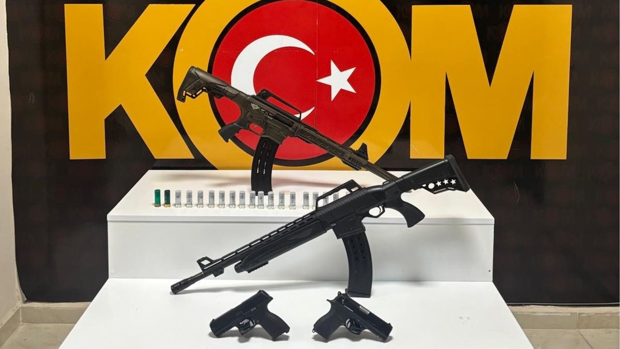 Kaçakçılık operasyonunda 18 şüpheli yakalandı