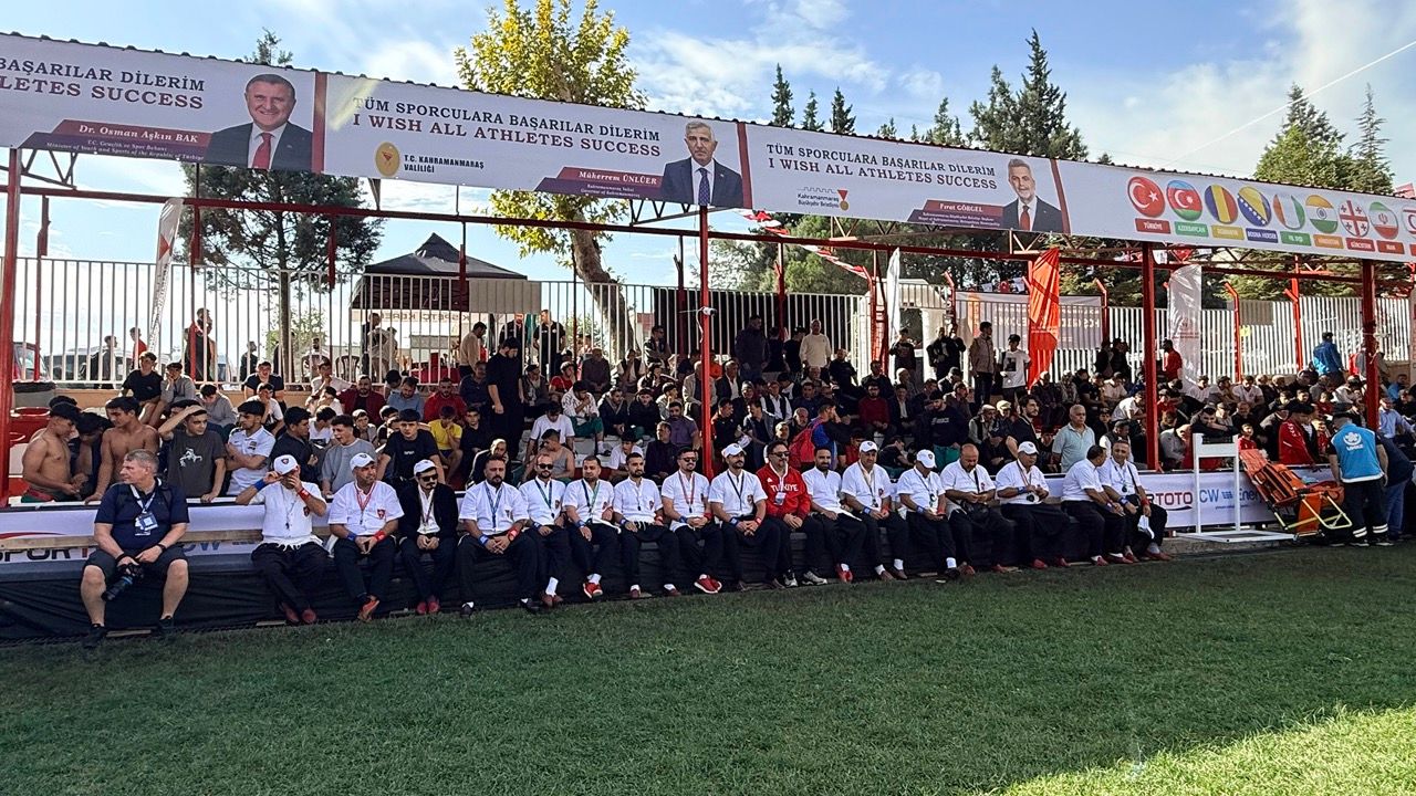 Türkiye Kısa Şalvar Güreş Şampiyonası Batıpark’ta Başladı