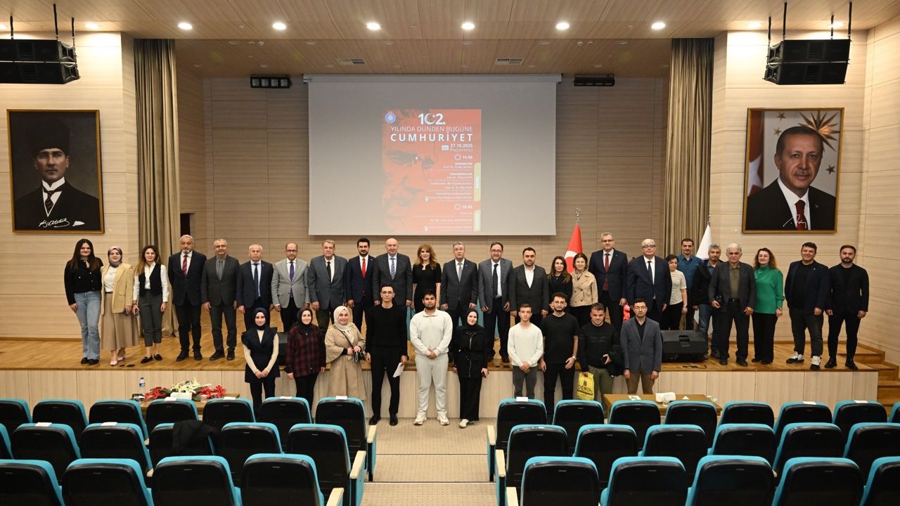 29 Ekim Cumhuriyet Bayramı’nın 102. Yıldönümü KSÜ’de Coşkuyla Kutlandı
