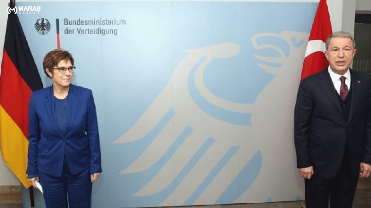 Milli Savunma Bakanı Akar, Alman mevkidaşı Karrenbauer ile görüştü