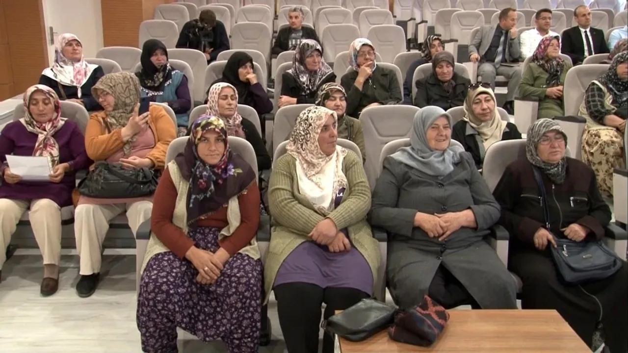 Tarımda Kadın Çalıştayı: Kadınlar Tarımda Önemli Bir Rol Oynuyor