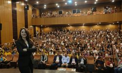 Onikişubat Okuyor’da bu hafta ‘Kelimelerle Örülen Dünyamız’ konuşuldu