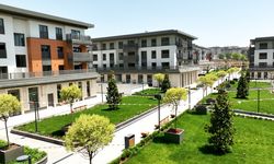 Bakan Kurum, yeniden inşa edilen Azerbaycan Mahallesi ve Ebrar Sitesi'nin görüntülerini paylaştı