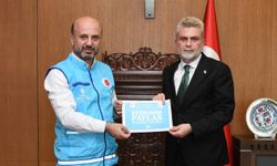 Başkan Görgel’den Vekâleten Kurban Bağışı