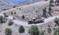 Büyükşehir, Afşin’de Bir Grup Yolunun Daha Konforunu Artırıyor