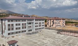 Toplu Konut Bölgelerinde Okul İnşaatları Hızla Yükseliyor