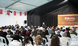 Tarık Tufan, Kitap Fuarı’nda Okurlarla Buluştu
