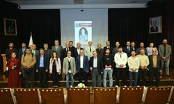 Vehbi Vakkasoğlu KSÜ’de “İrfan Geleceğimizin Bilinmeyenleri” Konulu Konferans Verdi
