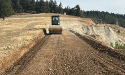 Kazanlıpınar’da Sathi Kaplama Öncesi Zemin İyileştirme Çalışmaları Sürüyor