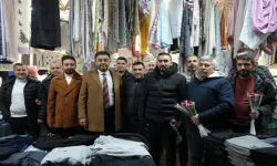 Başkan Adayı Mustafa Çiçek’ten Sosyete Pazarı Esnafına Ziyaret