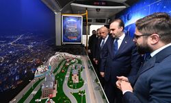 Bakan Kacır’dan Büyükşehir’in Bilim Otobüsü’ne Övgü