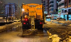 Şehir Merkezinde Arterler Ulaşıma Açık, Buzlanmaya Geçit Yok