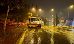 Büyükşehir Kar Alarmında; Ekipler Gece Boyunca Sahada