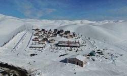 Yedikuyular Kayak Merkezi'nde kar kalınlığı 70 santimetreye ulaştı