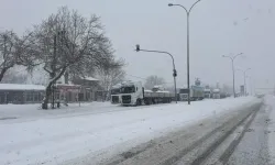 Tır ve çekicilere ulaşıma kapatılan Kahramanmaraş-Kayseri kara yolu yeniden açıldı