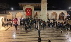 Tarihi Ulu Camii, Kadir Gecesi’nde Doldu Taştı