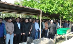 Denizde cesetleri bulunan iki kişiden birinin cenazesi toprağa verildi