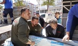 Hortumdan zarar gören seralar için üreticilere naylon desteği