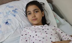 Okula düzenlenen silahlı saldırıdan yaralı kurtulan Fatma, öğretmeninin ve arkadaşlarının acısını yaşıyor