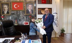 Dulkadiroğlu Belediyesi'nde Başkanlık Makamı Ecrin Nisanur Aşgan’a Emanet Edildi