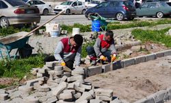 Onikişubat Belediyesi’nden 9 farklı mahallede kaldırım ve yol çalışması