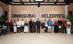 Onikişubat Belediyesi’nin Evlilik Okulu’nu tamamlayan ilk 50 çift sertifikalarını aldı