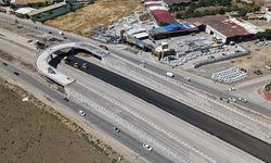 Sanayi Kavşağı’nda Sıcak Asfalt Mesaisi Sürüyor