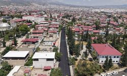 Büyükşehir, Dulkadiroğlu Haydarbey Caddesini Sıcak Asfaltla Buluşturuyor