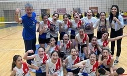 Onikişubat Belediyespor Midi Kız Voleybol Takımı Türkiye Şampiyonası Yolunda