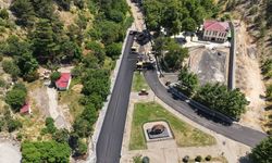 Büyükşehir, Dulkadiroğlu Pınarbaşı Caddesi’nde Asfalt Mesaisine Başladı