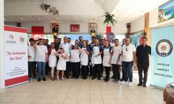 Polisler ve özel gereksinimli bireyler sabun atölyesinde bir araya geldi