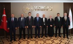 AK Parti Kahramanmaraş Heyeti Gençlik ve Spor Bakanı Bak ile Bir Araya Geldi