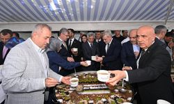 Büyükşehir, Binlerce Vatandaşı Aşure Bereketinde Buluşturdu