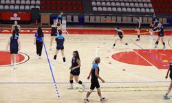 Büyükşehir Belediyespor Kadın Voleybol Takımı, 2. Lig Maratonuna Hazırlanıyor