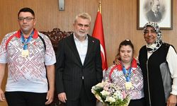 Başkan Görgel, Judo Dünya Şampiyonu Zeynep Sude’yi Misafir Etti