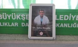 Ayvalık'ta batan teknede hayatını kaybeden doktorun cenazesi Adana'da toprağa verildi