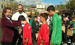 Kozan'da Cumhuriyet Bayramı kapsamında futbol turnuvası düzenlendi