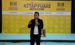 Beyhan Budak, Kitap Fuarı’nda Sağlıklı Aile İlişkilerinin Önemini Anlattı