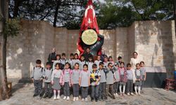 Büyükşehir, Edebiyat Şehri’nde Çocukların Dünyasını Kitaplarla Renklendiriyor