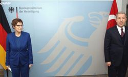 Milli Savunma Bakanı Akar, Alman mevkidaşı Karrenbauer ile görüştü