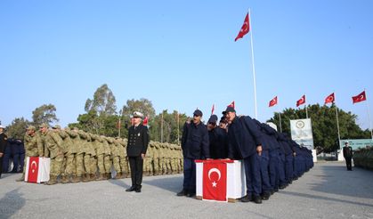 Eğitimlerini tamamlayan 1279 acemi er yemin etti