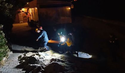 Alanya'da kayalıktan düşerek yaralanan kişi kurtarıldı
