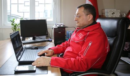 Türk Kızılay Hatay Şube Başkanı Kimyonoğlu, AA'nın 'Yılın Kareleri' oylamasına katıldı