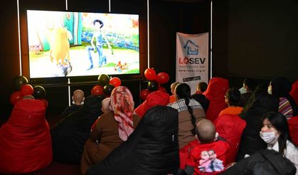 TCL Electronics Türkiye'den LÖSEV'li çocuklara sinema odası