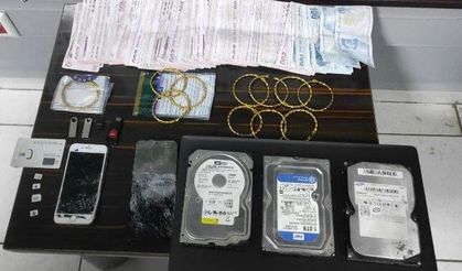 Kendilerini polis olarak tanıtıp dolandırıcılık yapan 7 zanlı tutuklandı