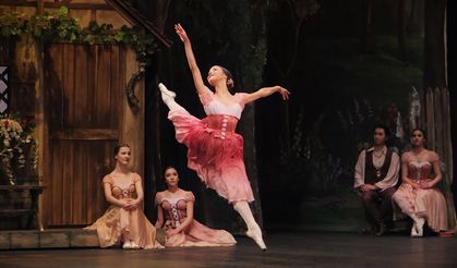 Kültür Yolu Festivali'nde 'Giselle' balesi sahnelendi