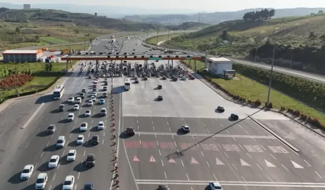 4 günde otoyolları 8,4 milyon araç kullandı