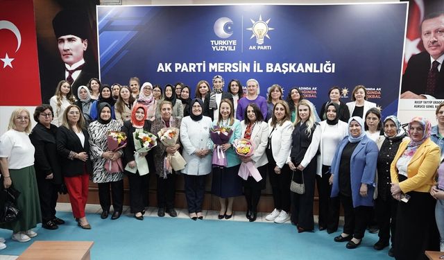 AK Parti'li Bakbak, Mersin, Kahramanmaraş, Osmaniye ve Adana'da kadınlarla buluştu