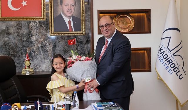 Dulkadiroğlu’nda 23 Nisan Coşkusu: Merve Nida Sarp Başkan Oldu