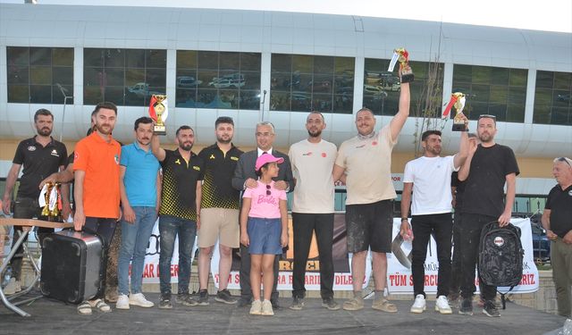 Off-road tutkunları Elbistan'da deprem şehitleri için yarıştı